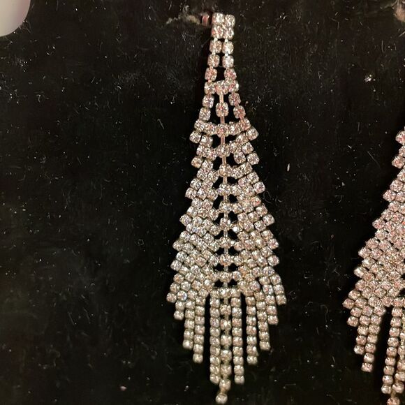 3.25” free moving silver tone long chain crystal chandelier stud earrings - Picture 6 of 11